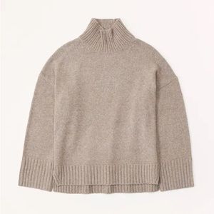 Abercrombie Tuckable Easy Turtleneck Sweater
